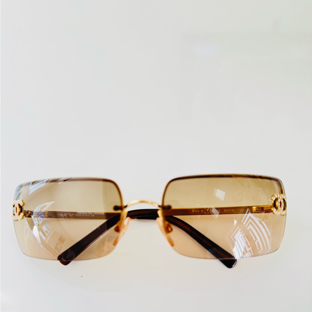 LIKE NEW✨ CHANEL RARE RIMLESS 4104-B Swarovski gold brown sunglasses - Picture 5 of 15